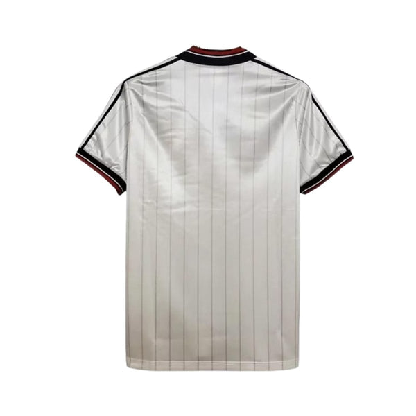 Manchester United Away 83/84