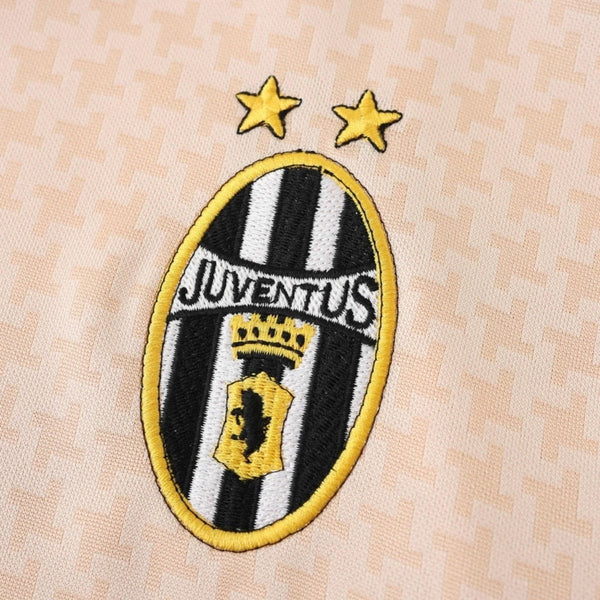 Juventus Away 03/04